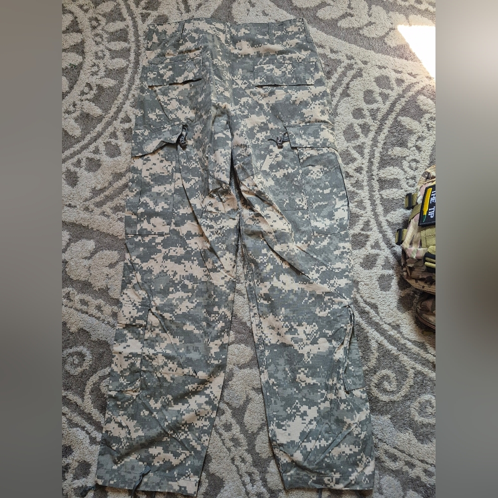 Digital ACU Camouflage Cargo Pants